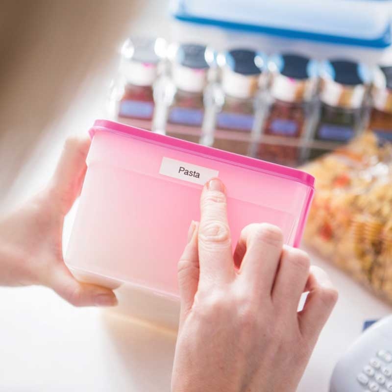 Brother M-K231S Schrift­band Schwarz auf Weiß