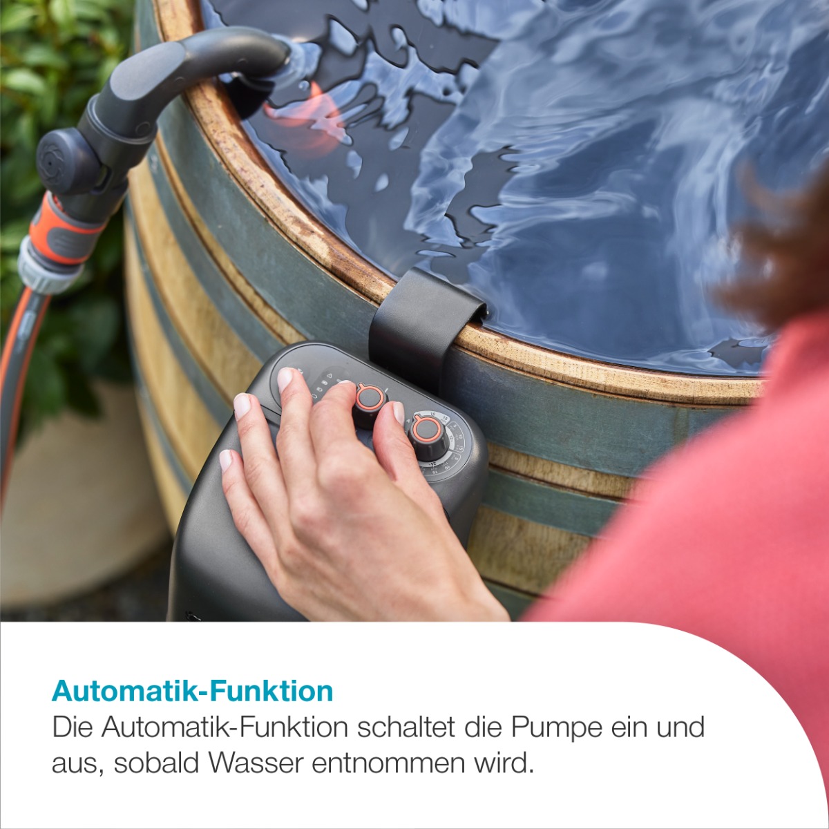 GARDENA 14605-20 Akku-Regenfasspumpe 2400 ComfortAutomatic 18V P4A Ready-To-Use Set