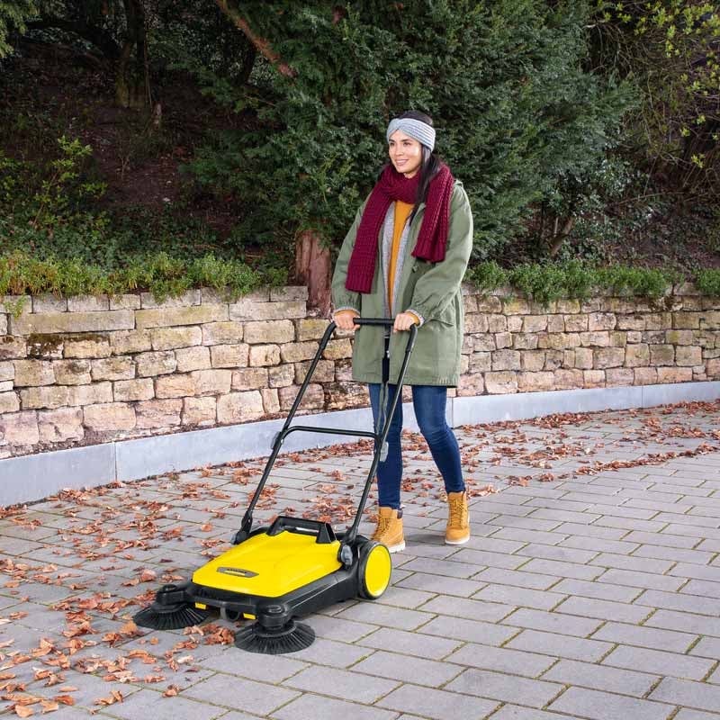 Kärcher S 4 Twin Kehrmaschine