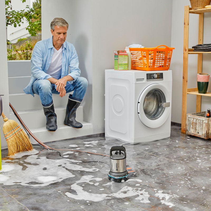 GARDENA 09032-20 Klarwasser-Tauchpumpe 11000