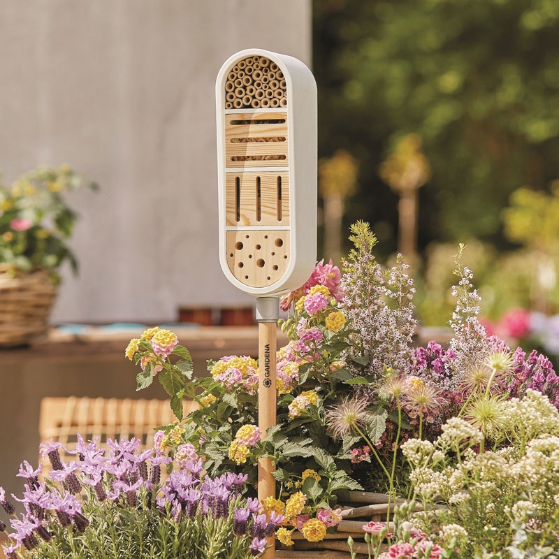 GARDENA 11370-30 ClickUp! Insektenhotel inkl. ClickUp! Stiel