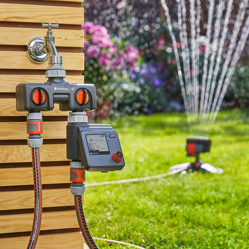 GARDENA 01893-34 Bewässerungssteuerung Select & 2-Wege-Verteiler - Aktion