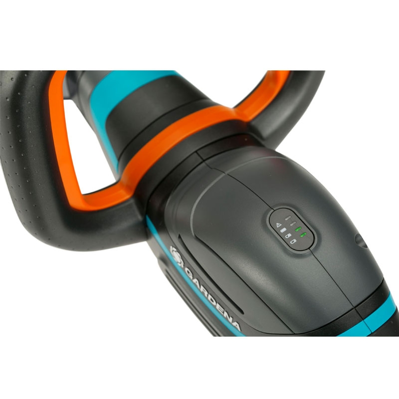 GARDENA 14730-20 Akku-Heckenschere ComfortCut 50/18V-P4A Ready-To-Use Set