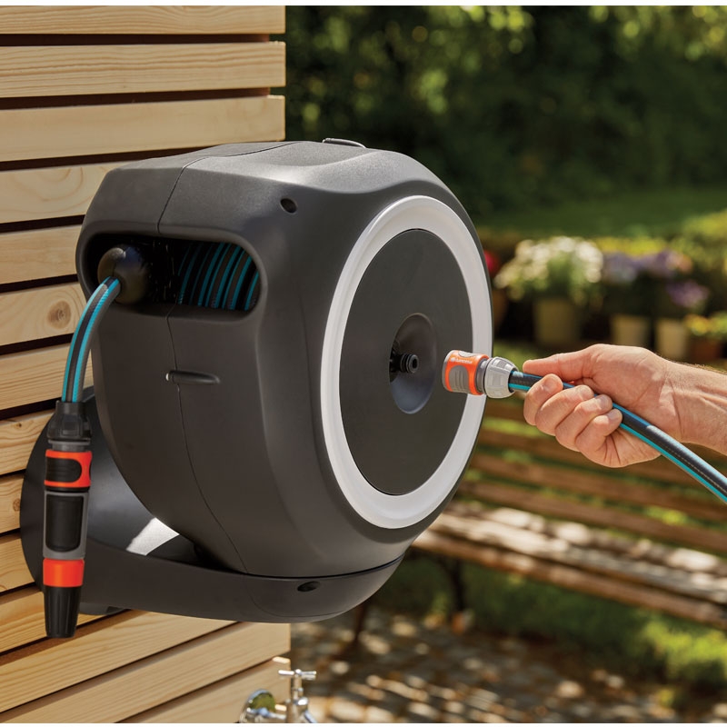 GARDENA 18612-20 Wand-Schlauchbox RollUp M (weiß) 20 m