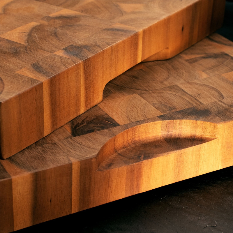 Schneidebrett aus Akazienholz