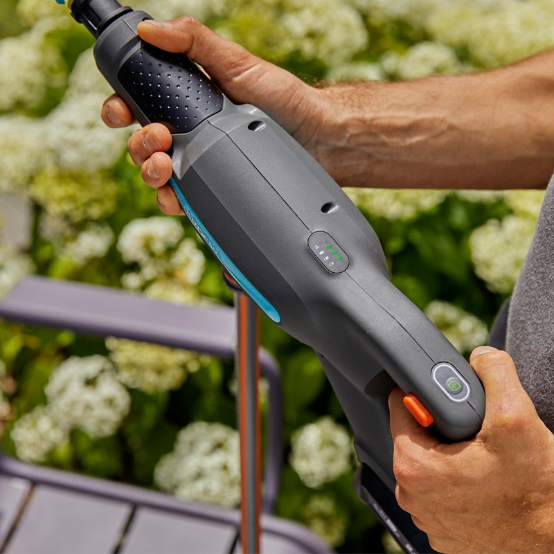 GARDENA 14800-20 Akku-Mitteldruckreiniger AquaClean 24/18V P4A Ready-To-Use Set