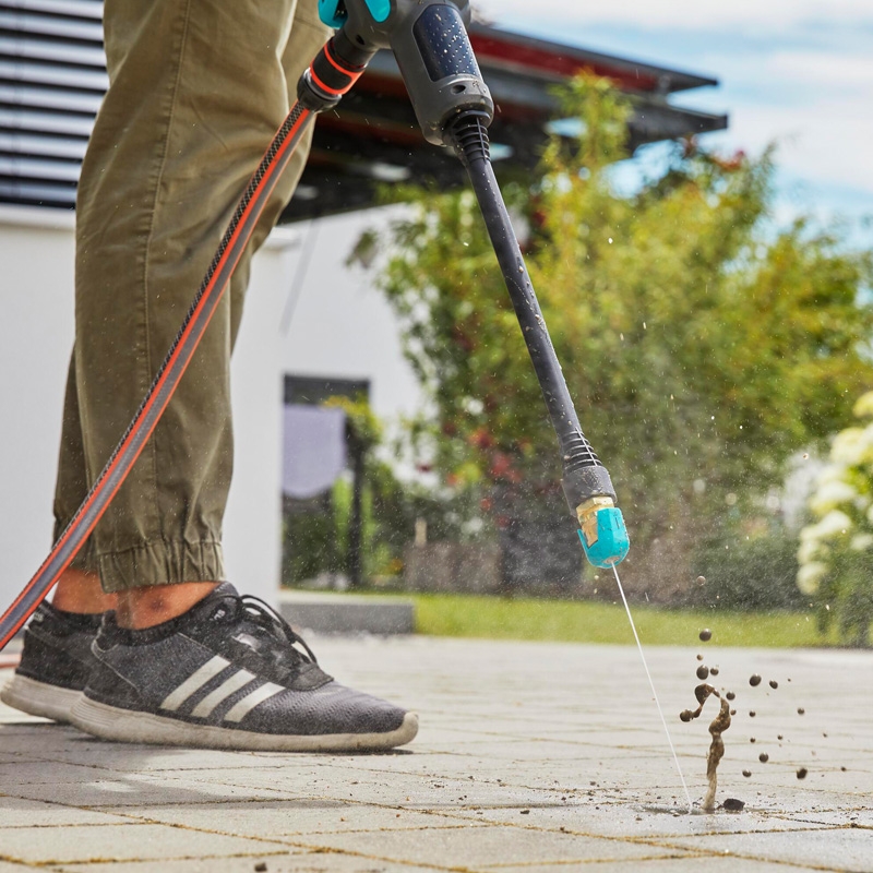 GARDENA 14800-20 Akku-Mitteldruckreiniger AquaClean 24/18V P4A Ready-To-Use Set