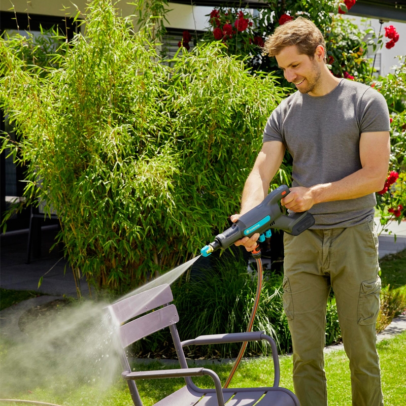 GARDENA 14800-55 Akku-Mitteldruckreinger AquaClean 24/18V P4A solo
