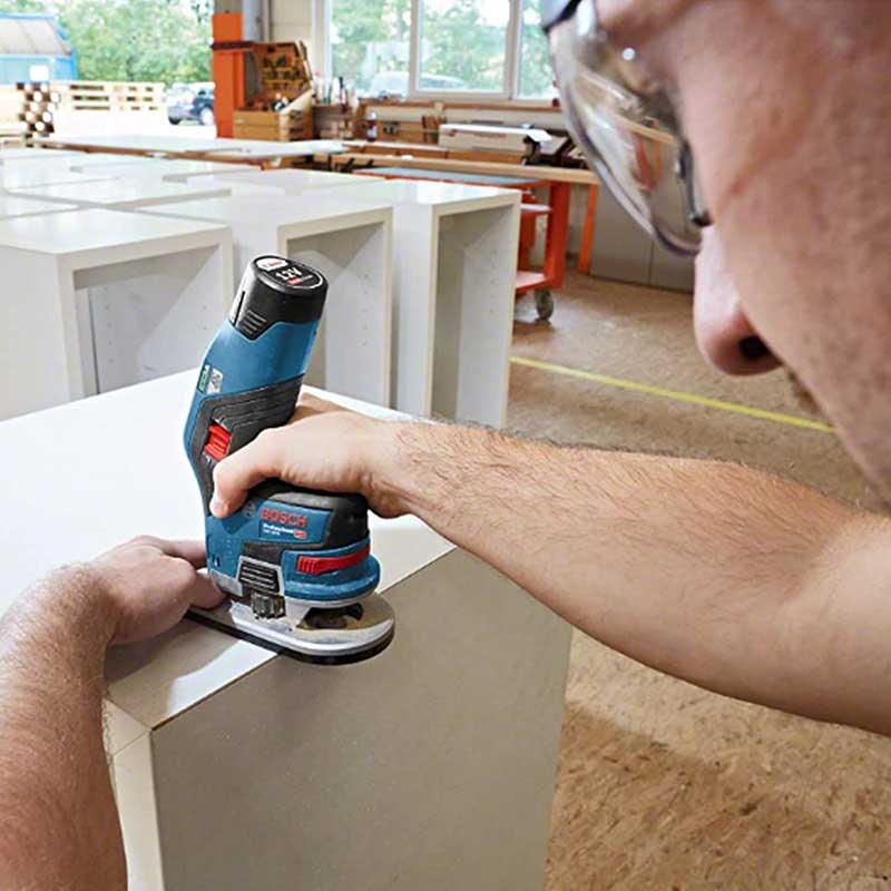 Bosch GKF 12V-8 Akku-Fräse inkl. Spannzange und Maulschlüssel