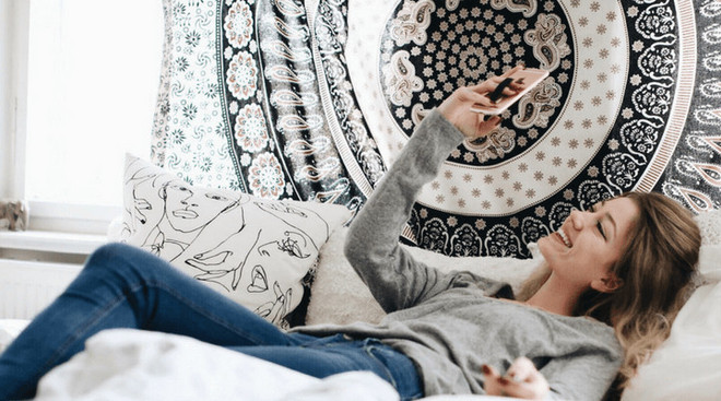 Happy Strappy Smartphone Fingerhalter ganz silber