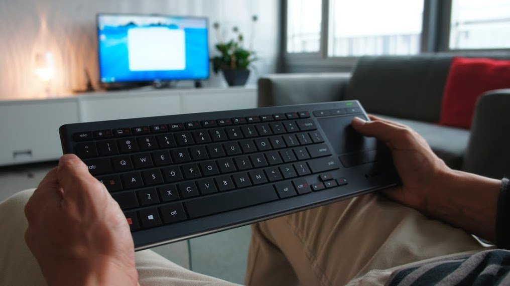 Logitech K830 Wireless Illuminated Living-Room Keyboard