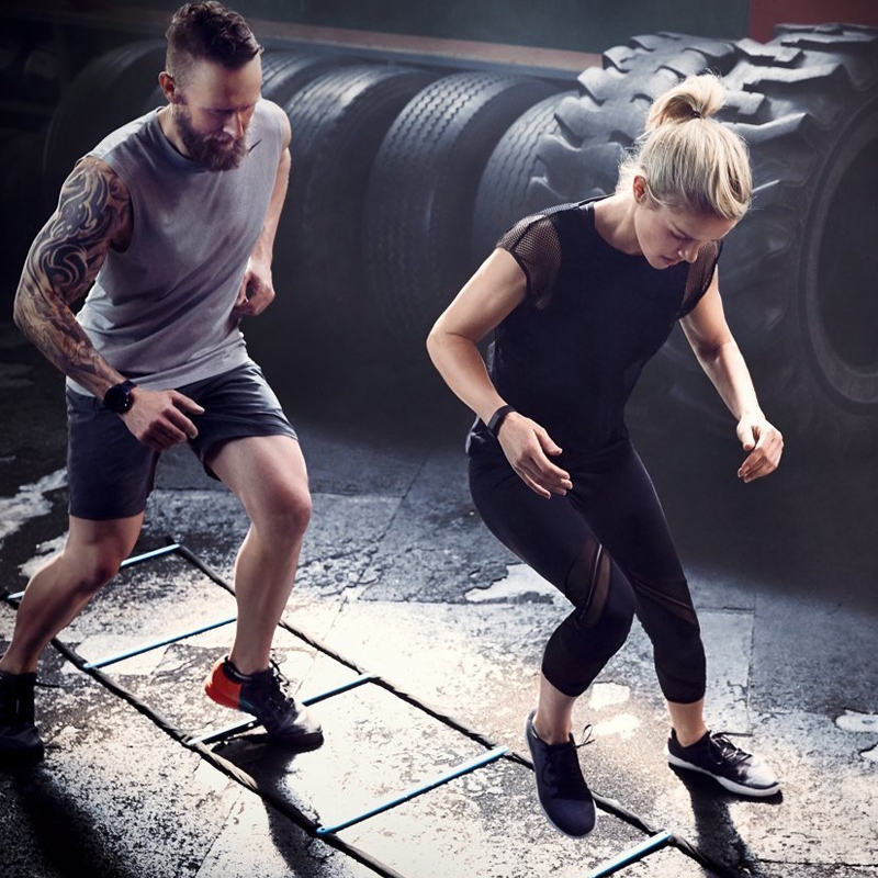 Garmin vívoactive 3 GPS-Fitness-Smartwatch Weiß/Silber