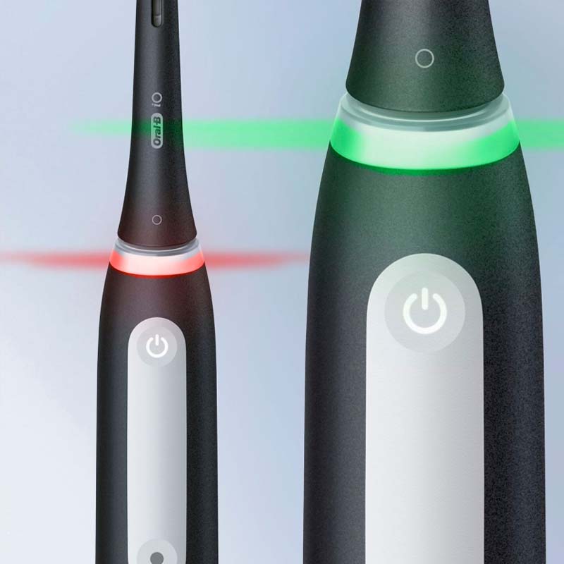 Oral-B iO Series 4 elektrische Zahnbürste mattschwarz