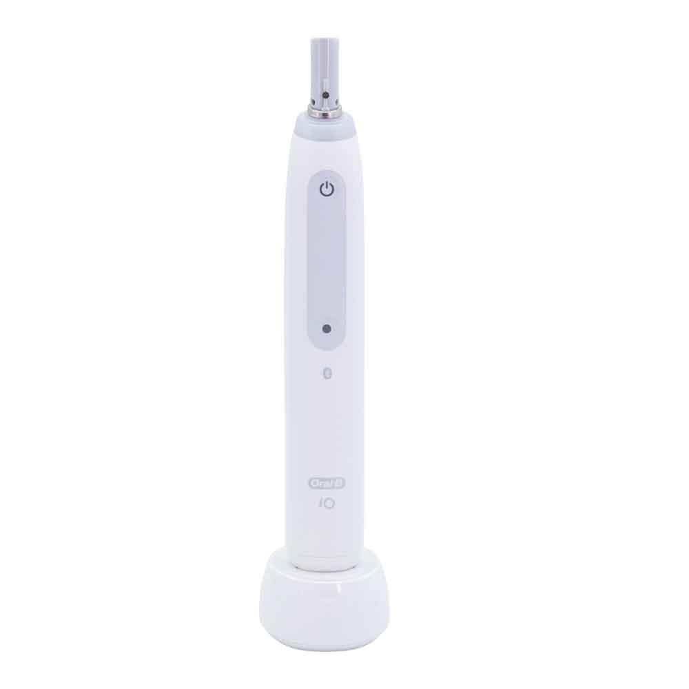 Oral-B iO Series 4 elektr. Zahnbürste mit Reiseetui quite white