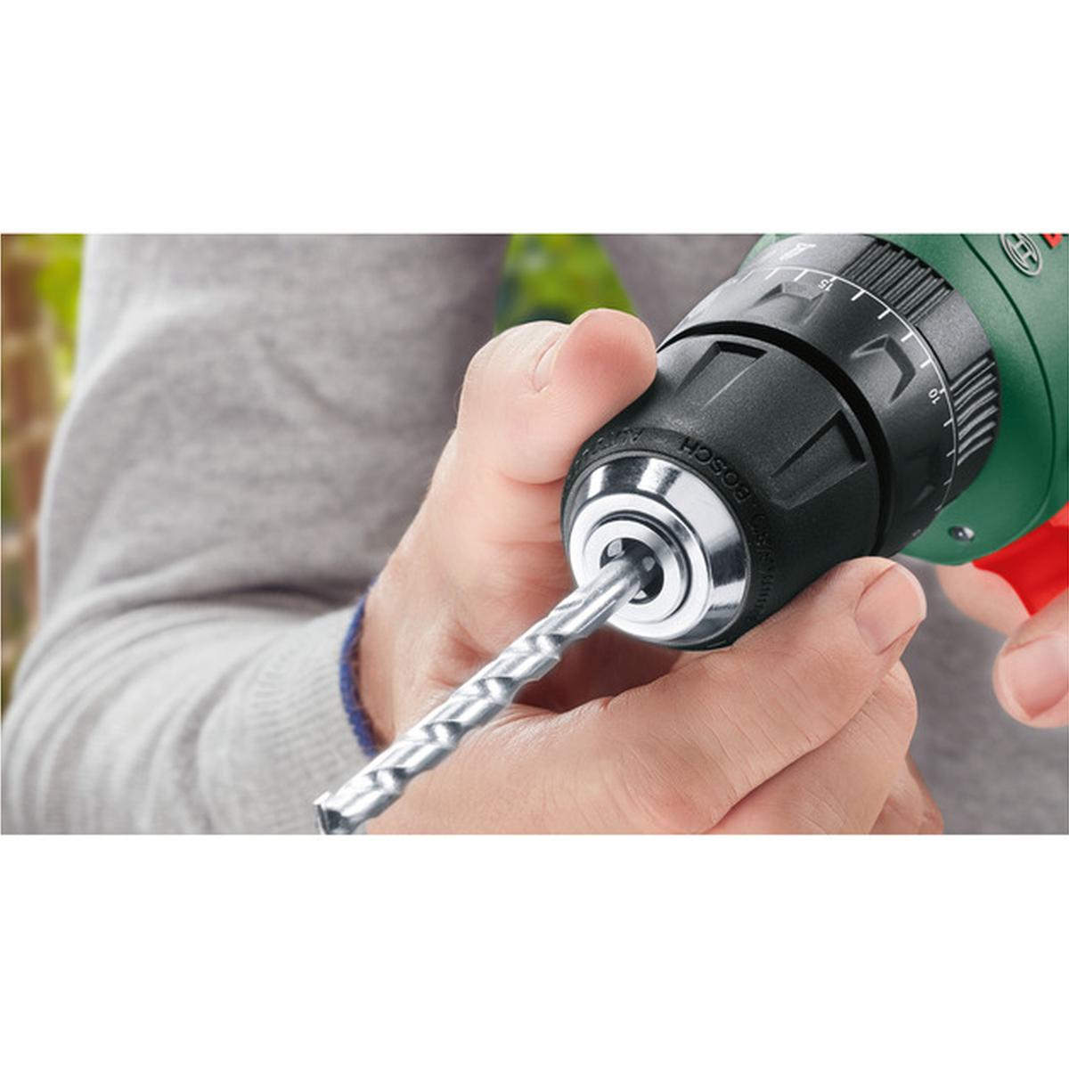Bosch Universal Impact 18V Akku-Schlagbohrmaschine