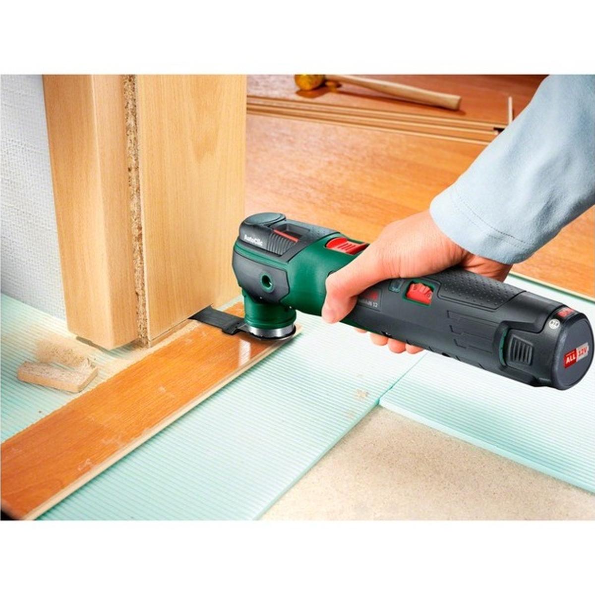 Bosch UniversalMulti 12 12V Akku-Multifunktionswerkzeug