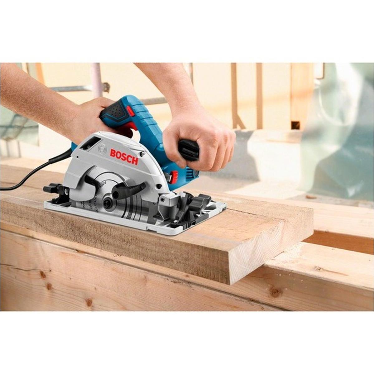 Bosch Professional GKS 55 + GCE Handkreissäge mit FSN 1400 Führungsschiene