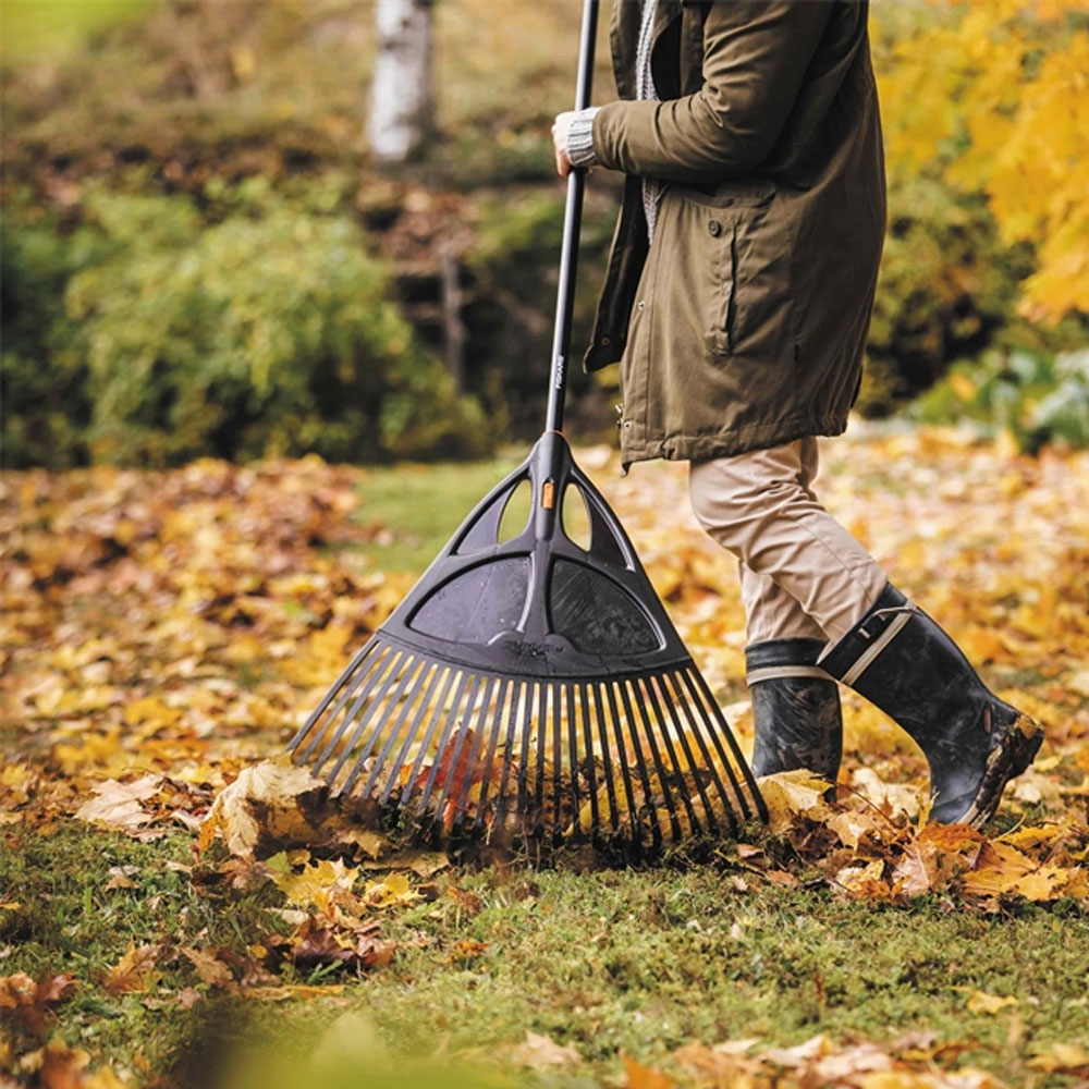 Fiskars Solid XL Laubbesen 65 cm schwarz/orange