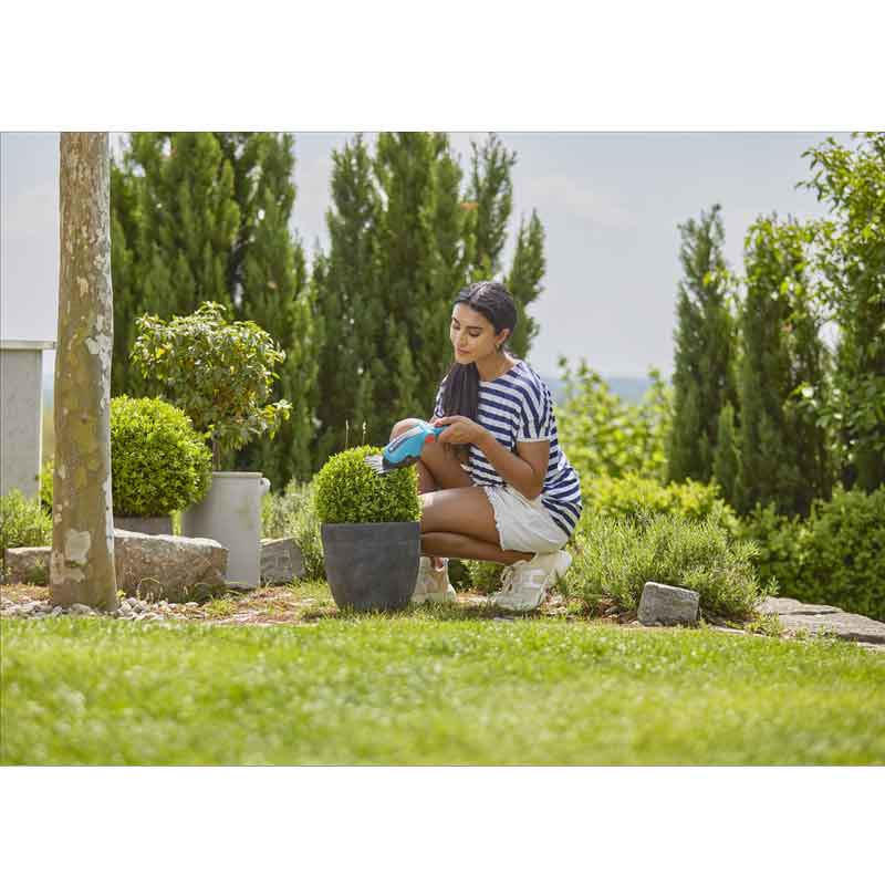 GARDENA 09889-20 Set Akku-Grasschere ComfortCut Li (2.Wahl)