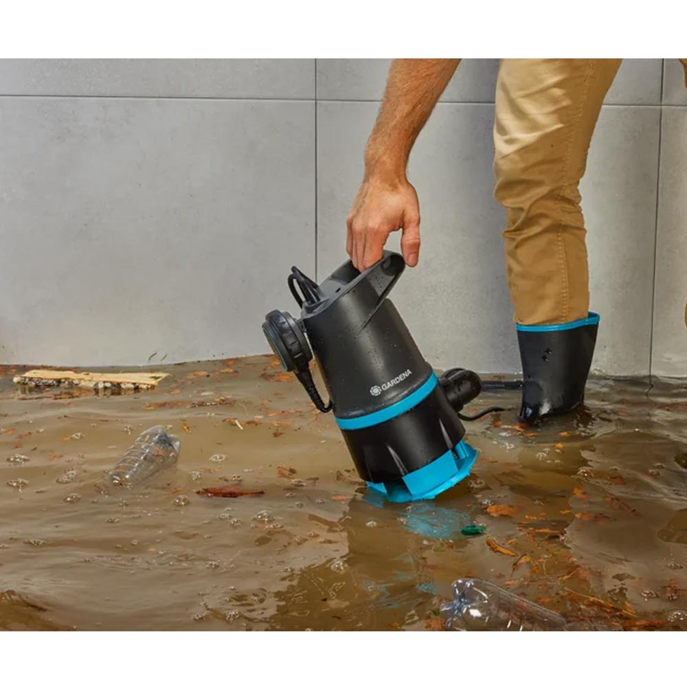 GARDENA 09018-47 Klar-/Schmutzwasser-Tauchpumpe 20000 BASIC