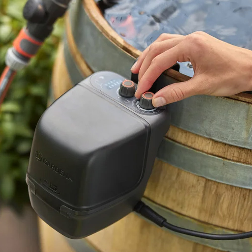 GARDENA 14605-55 Akku-Regenfasspumpe 2400 ComfortAutomatic 18V P4A solo