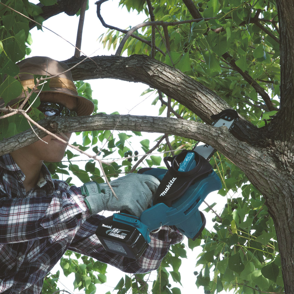 Makita DUC122Z Akku-Kettensäge