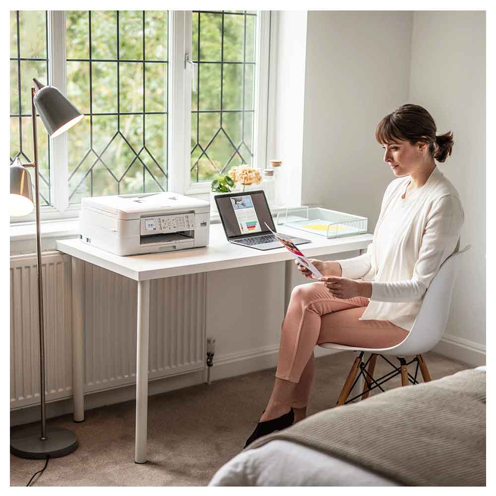 Brother MFC-J1010DW 4-in-1 Tinten-Multifunktionsdrucker + Value Pack (LC-421XL)