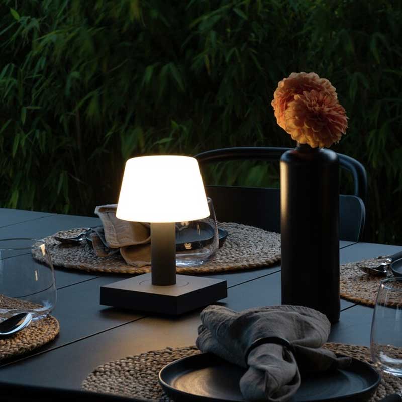 Konstsmide Monaco USB-Tischleuchte dunkelgrau, 2700/3000K, dimmbar, Glas