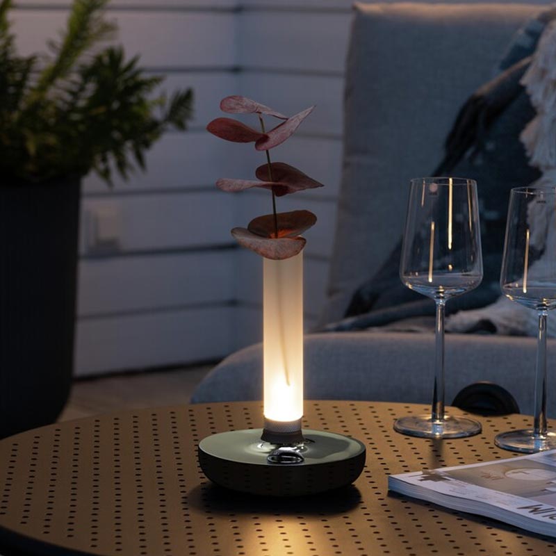 Konstsmide Biarritz USB-Tischleuchte silber, 1800/2700/4000K, dimmbar