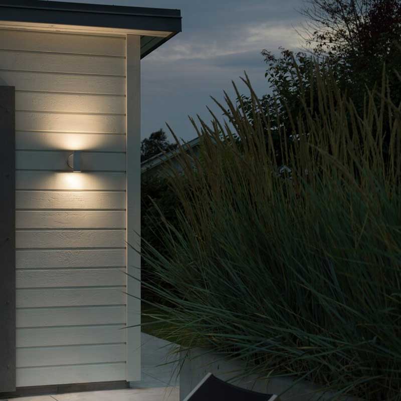 Konstsmide Modena ab/auf LED Wandleuchte weiß, 2x4W, Glas