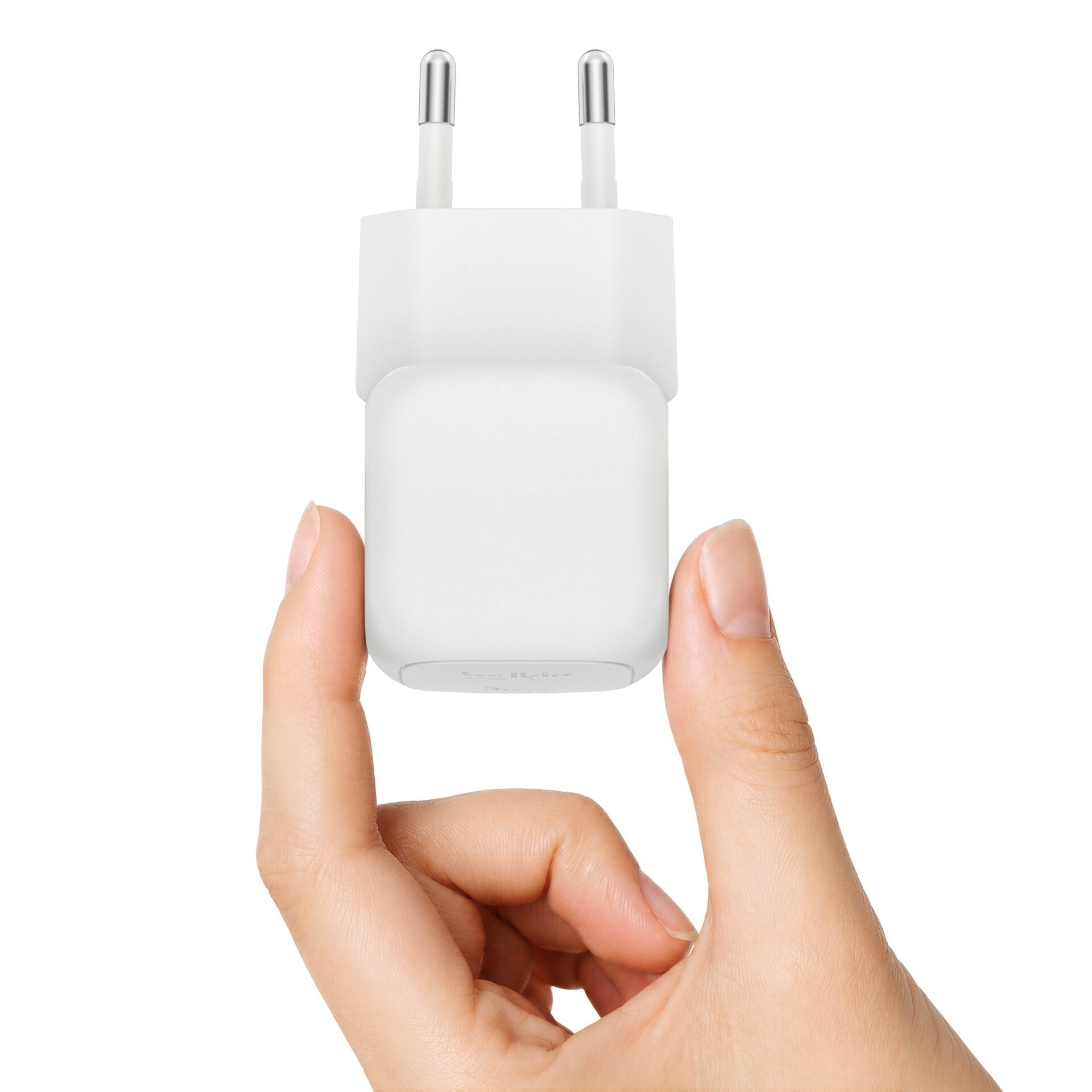 Belkin BoostCharge 30W GaN USB-C Ladegerät silber