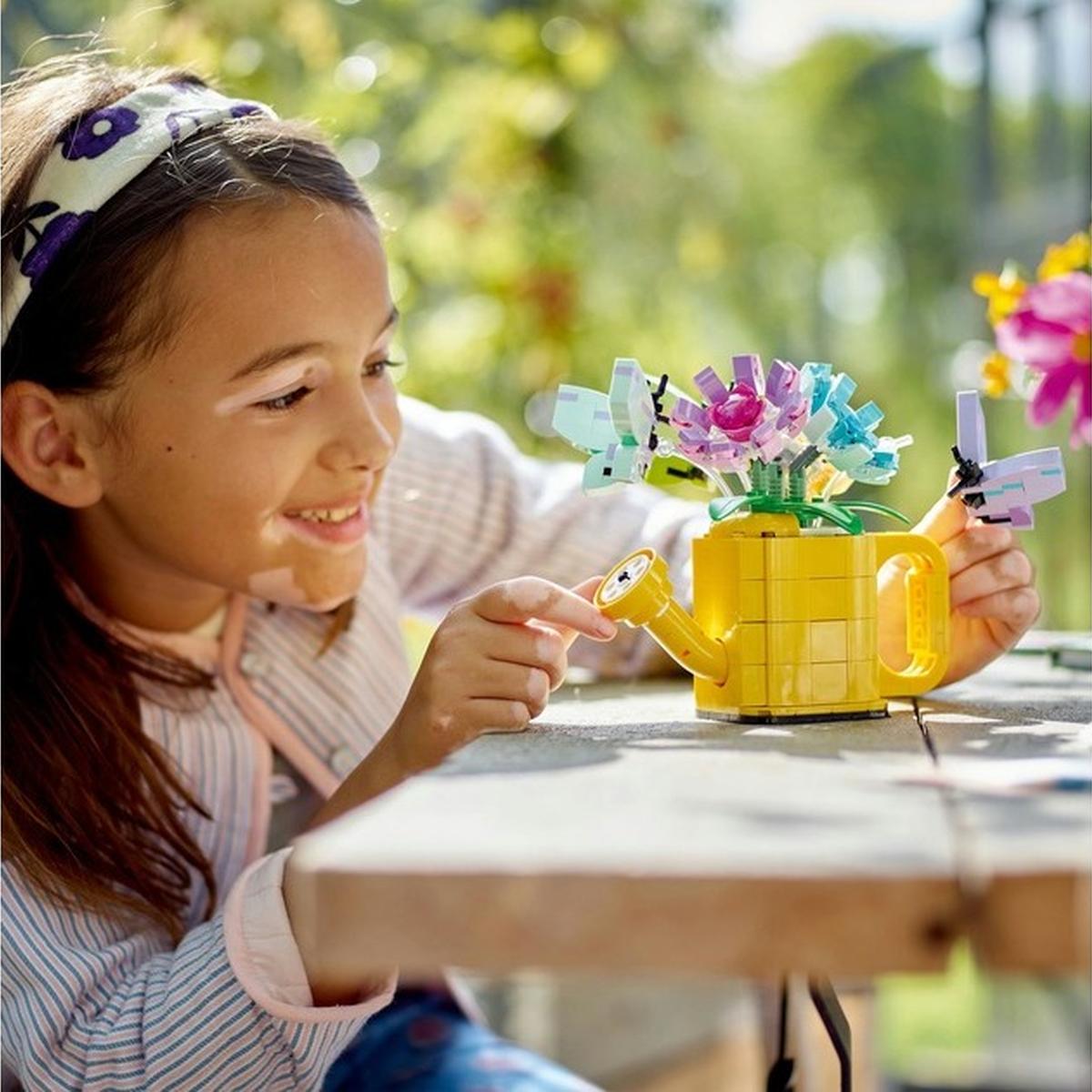 LEGO Creator 3 in 1 - Gießkanne mit Blumen (31149)