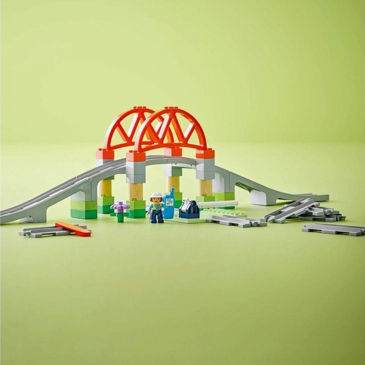 LEGO DUPLO - Eisenbahnbrücke und Schienen (10426)