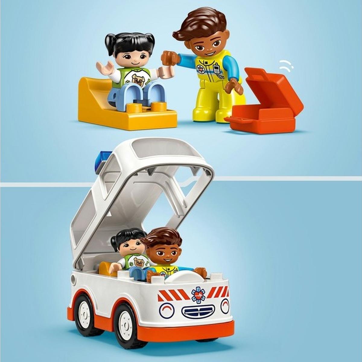 LEGO Duplo - Rettungswagen mit Fahrer (10447)
