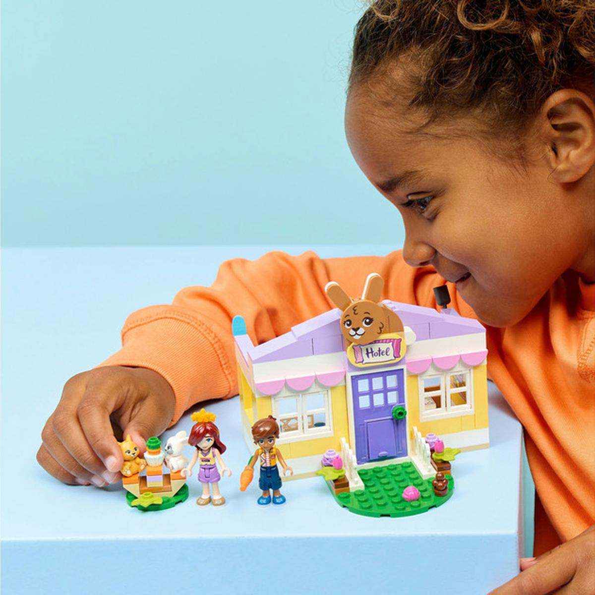LEGO Friends Heartlake City Hasenhotel (42679)