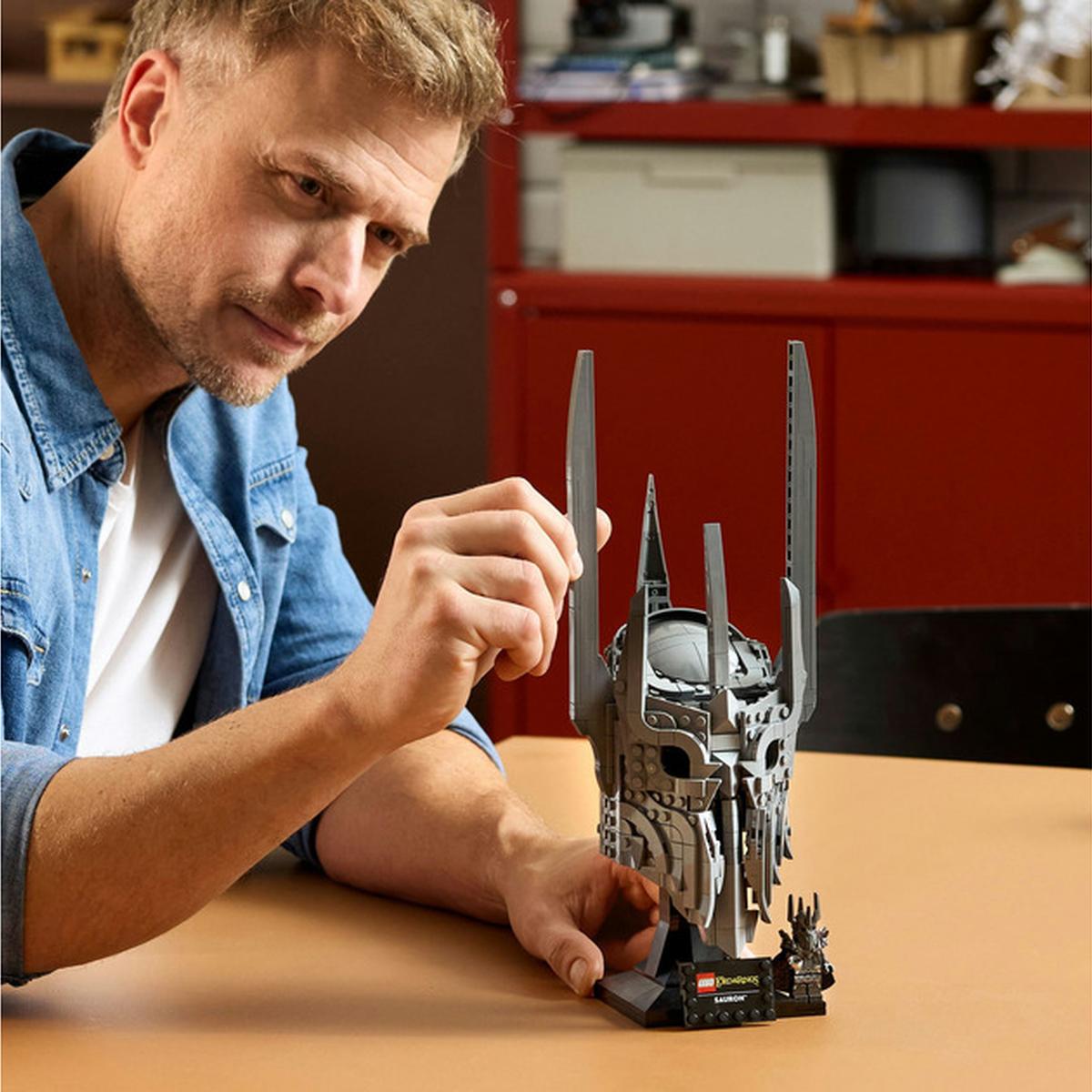 LEGO Icons - Der Herr der Ringe: Saurons Helm (11373)