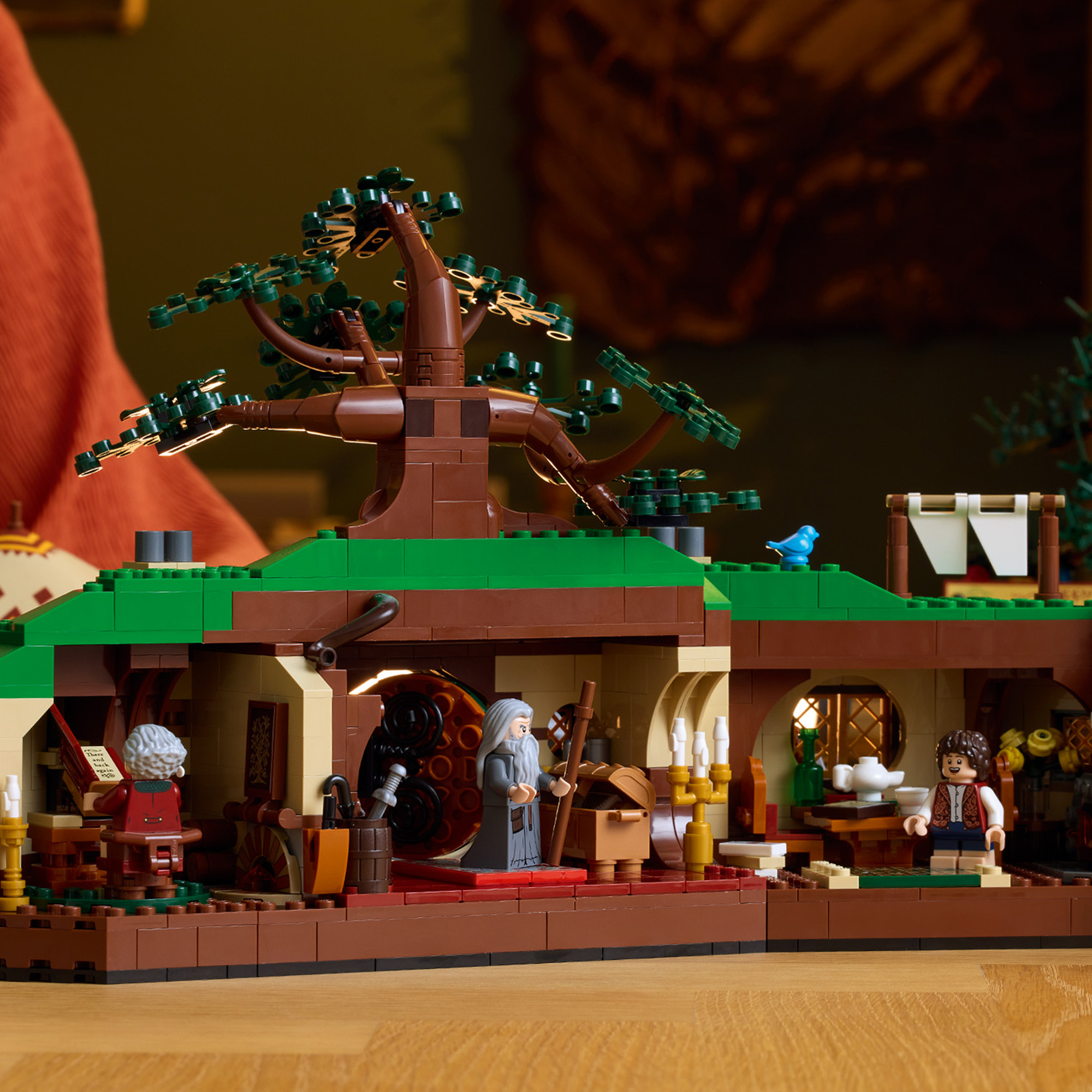 LEGO Icons - Der Herr der Ringe: Das Auenland (10354)
