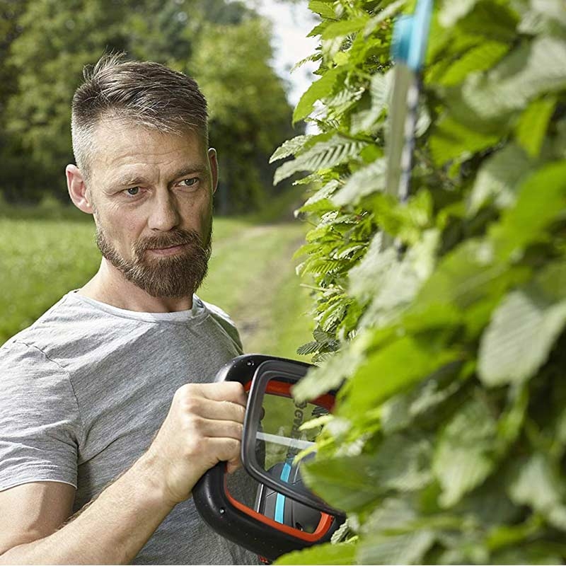 GARDENA 09860-20 Akku-Heckenschere Set PowerCut Li-40/60 inkl. Akku und Ladegerät