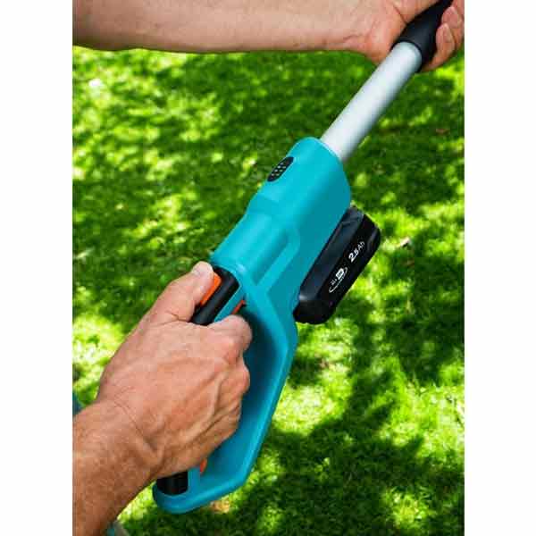 GARDENA 14732-55 Akku-Teleskop-Heckenschere THS 42/18V P4A solo