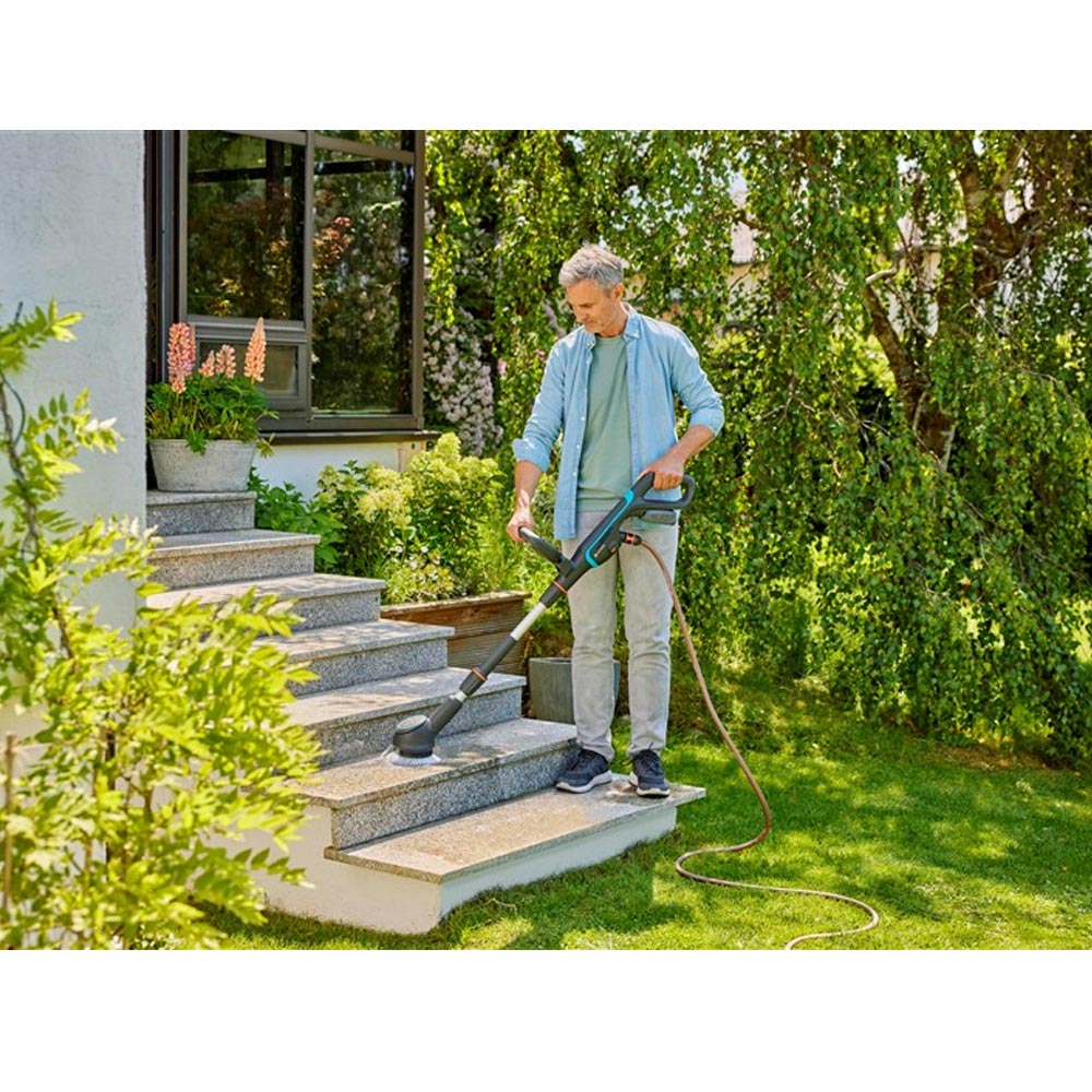 GARDENA 14840-55 Akku-Multi-Reiniger AquaBrush Compact 02/18V P4A solo (2.Wahl)