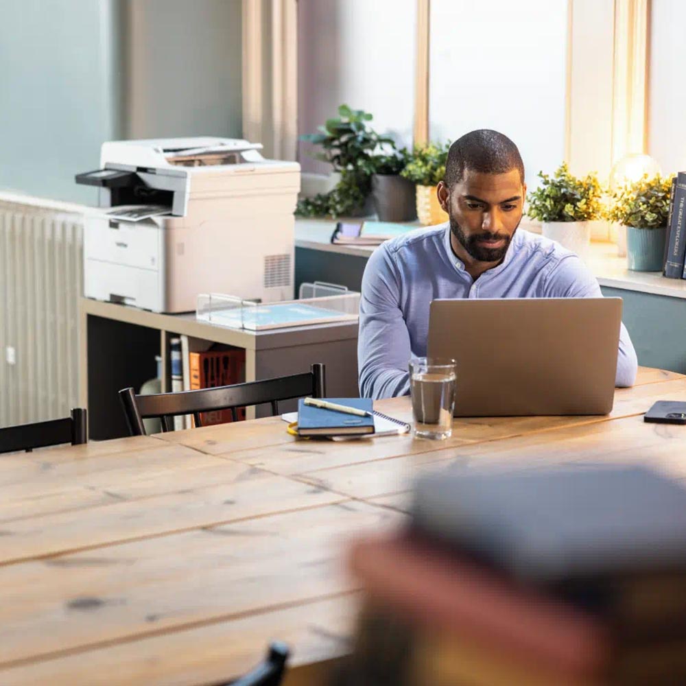 Brother MFC-L3740CDW 4-in-1 Farb-Multifunktionsgerät mit LAN/WLAN und Duplexdruck