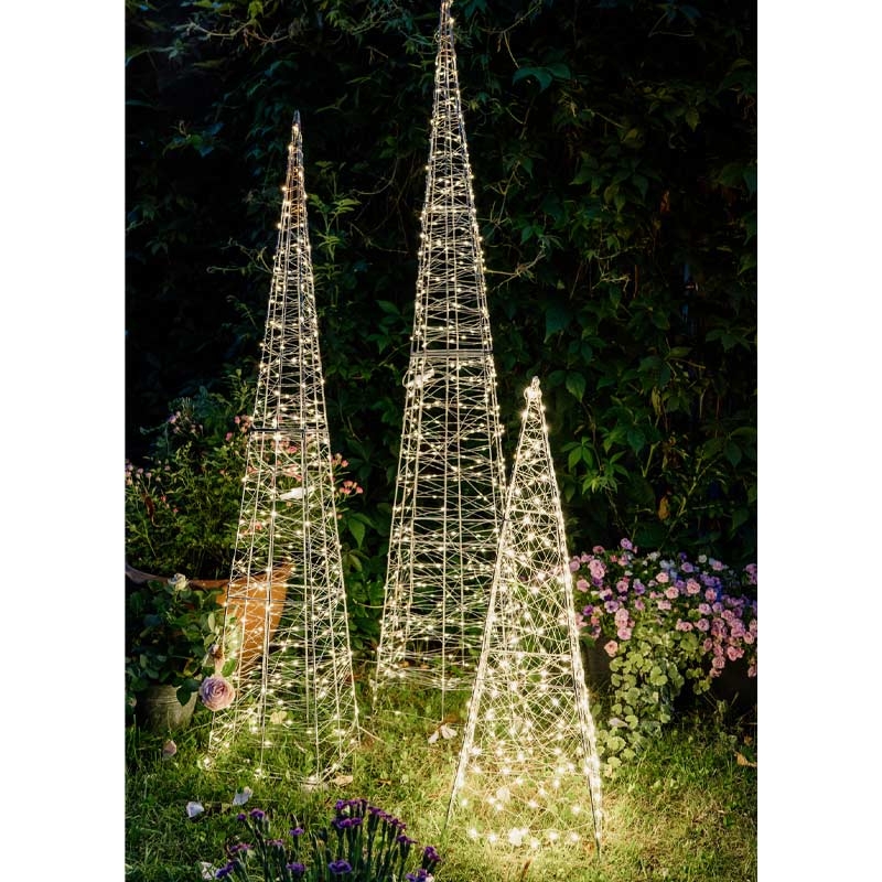 Hellum LED-Pyramide Metallrahmen mit Lichterkette Tauperlen