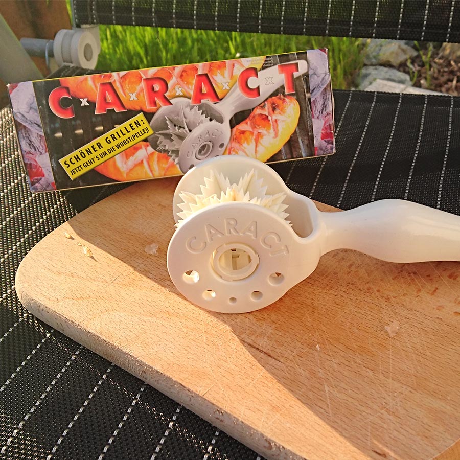Caract Schneidroller - Grillzubehör zum Einschneiden für Grill- und Bratwürste