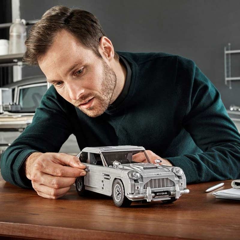 LEGO Creator 10262 James Bond™ Aston Martin DB5